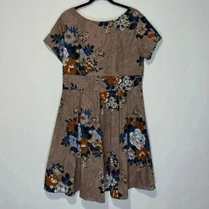Mint Limit Floral Midi Dress